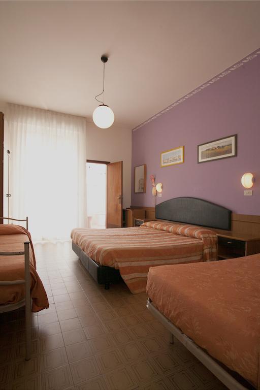 Hotel Meritime Bellaria-Igea Marina Habitación foto